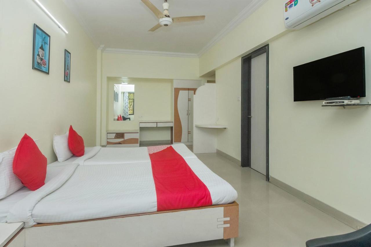 Flagship 4387 Hotel Theem Plaaza Nászik Kültér fotó