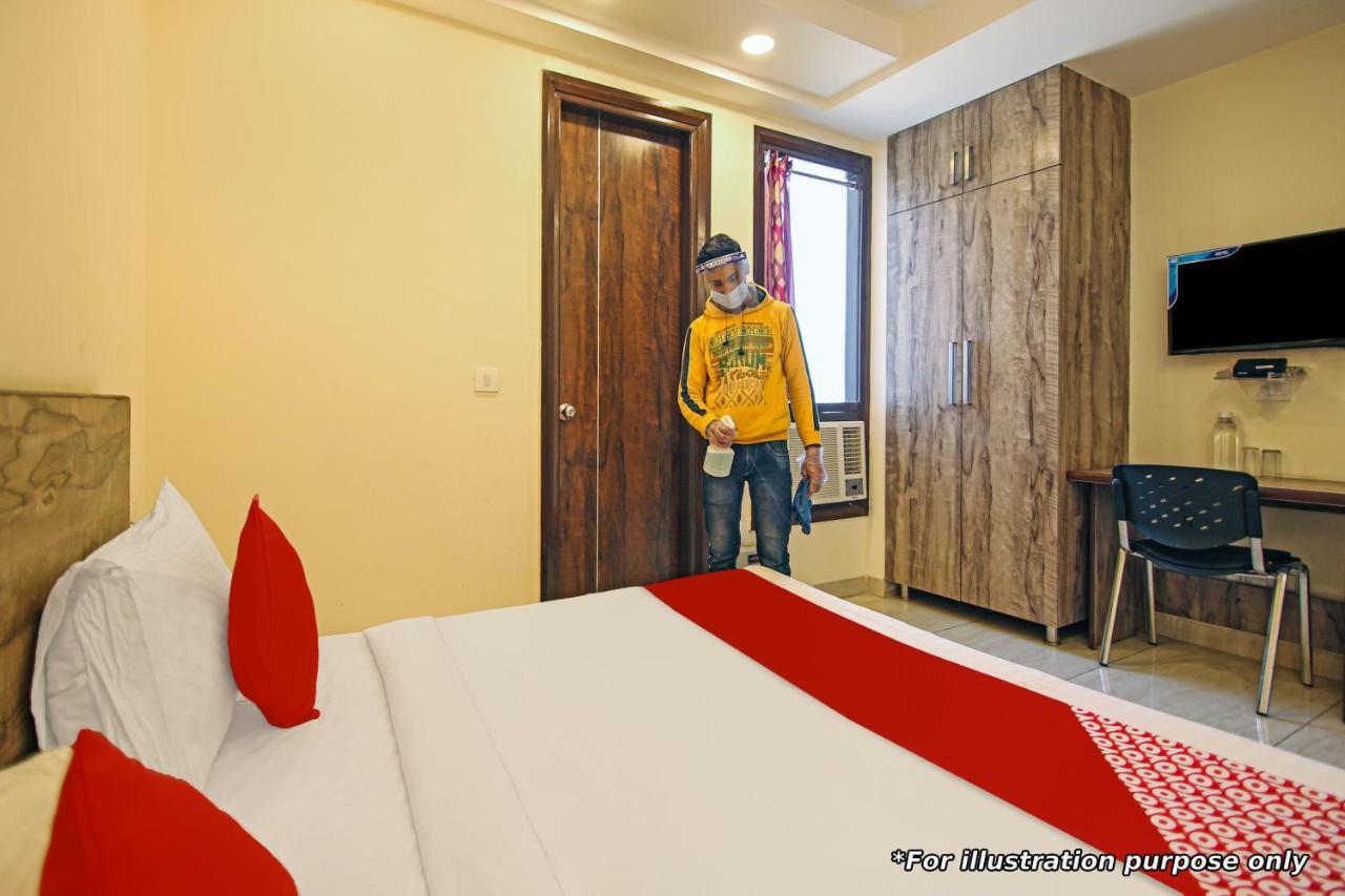 Flagship 4387 Hotel Theem Plaaza Nászik Kültér fotó